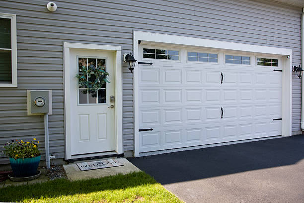 24/7 Emergency Garage Door Panel Replacement experts in Black Earth, WI